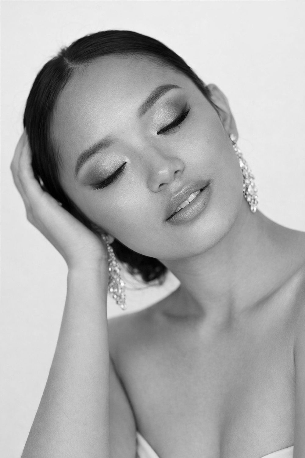 Maquillage artistique portrait noir et blanc — Studio Ayra