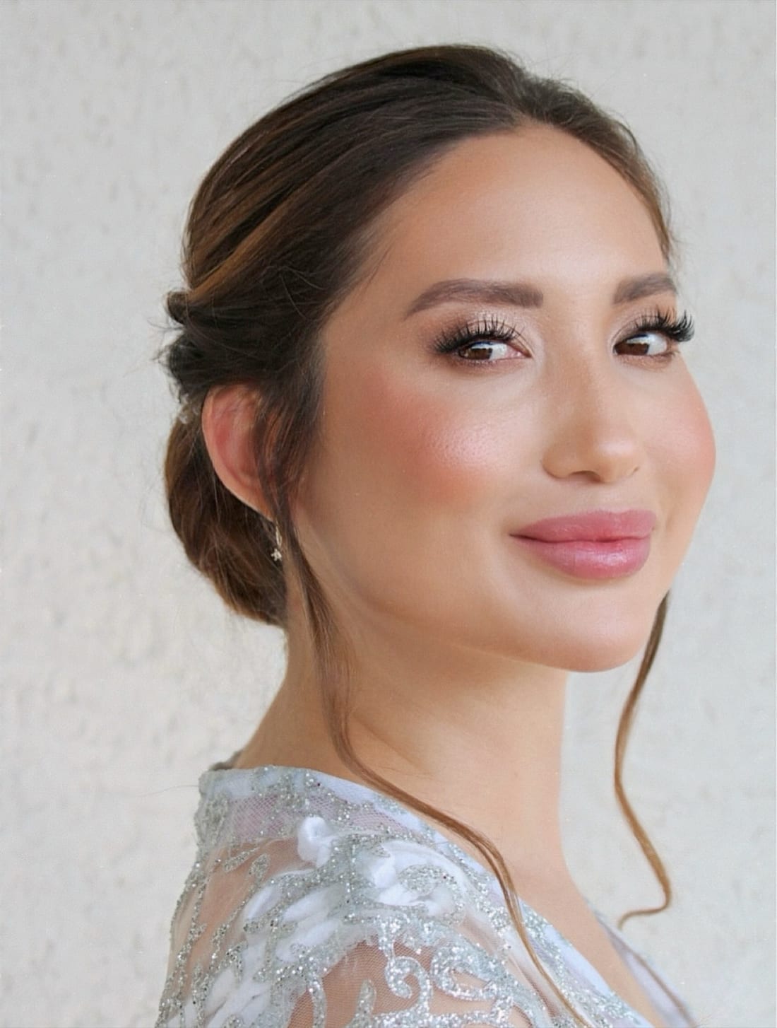 Portrait de mariée, chignon flou, Studio Ayra